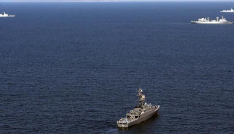 ஹோர்முஸ் நீரிணையை கடந்த ஈரான் கப்பல்கள்