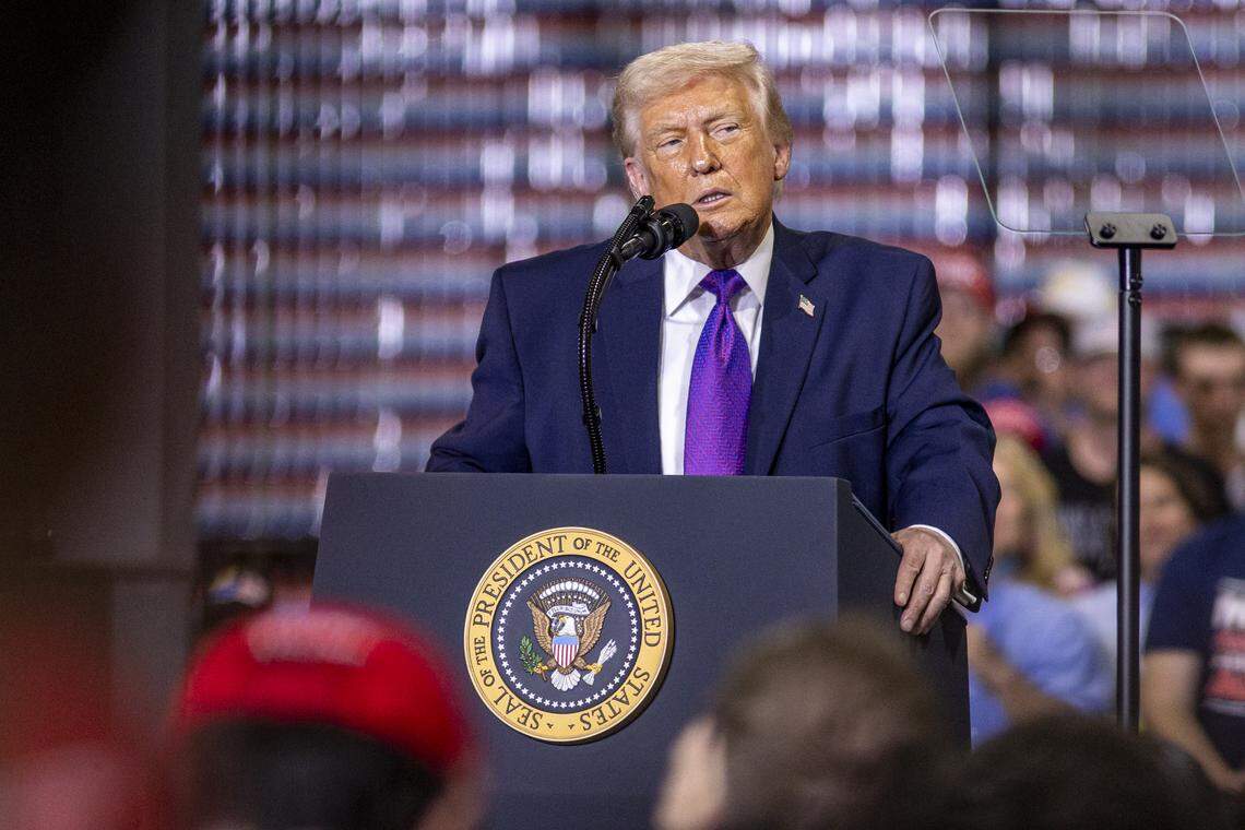 ஈரானுக்கு ஆயுதம் வழங்கும் நாடுகளுக்கு 50% வரி – ட்ரம்ப் கடும் எச்சரிக்கை