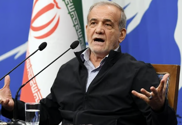 எங்களை சரணடைய வைக்க முயல்வது தோல்வியையே தரும்: ஈரான் அதிபர் திட்டவட்டம்