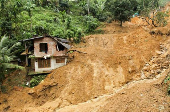 குருணாகல் மற்றும் இரத்தினபுரி மாவட்டங்களுக்கு மண்சரிவு அபாய எச்சரிக்கை