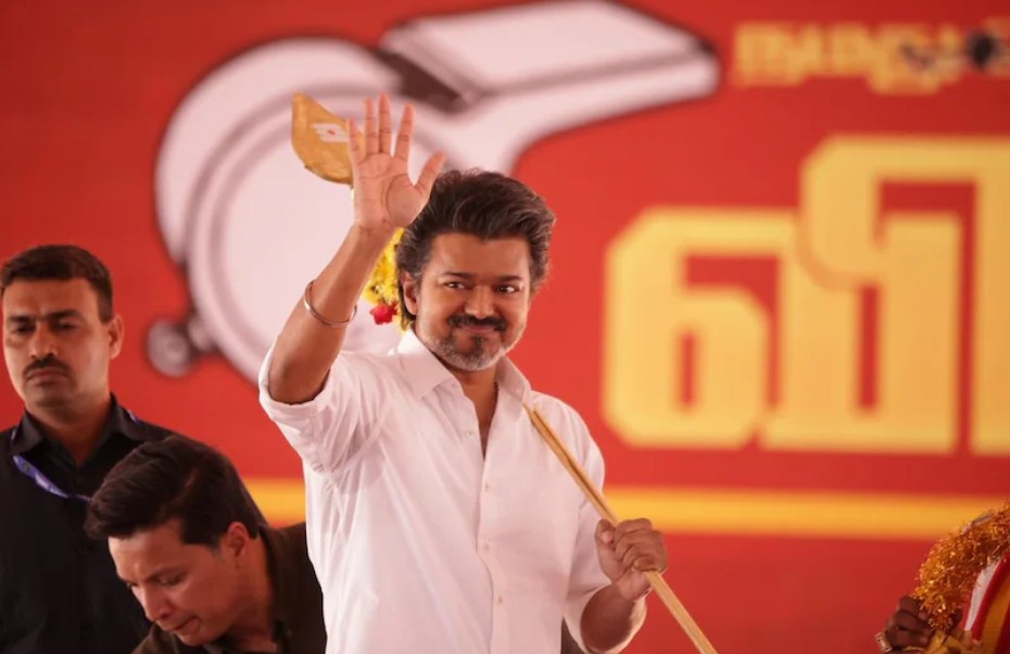 மக்களின் நலன்களுக்காக மட்டுமே அரசியலுக்கு வந்துள்ளேன் – விஜய்