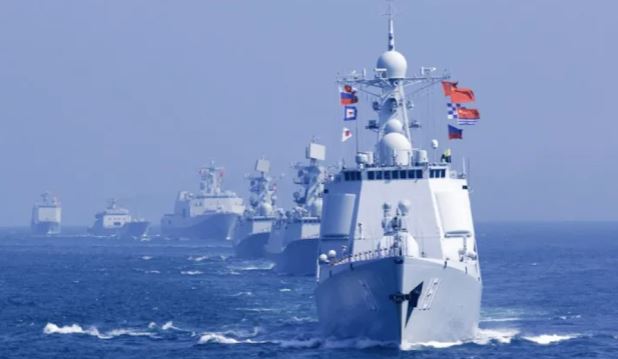 ஹார்முஸ் நீரிணையில் மூன்றாம் உலகப் போர்!! நவீன கப்பல்களுடன் தயார் நிலையில் சீனா