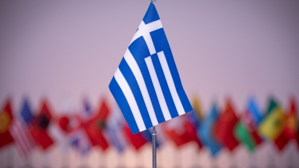 கடன் சுமையை குறைக்கும் கிரீஸ்